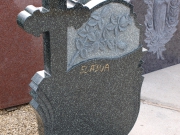Monument funerar din granit. Model: M-06